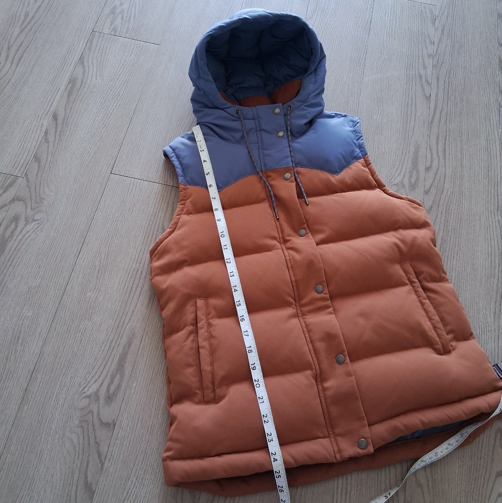 Patagonia Women's Bivy Hooded Down Vest In Sisu Brown - Picture 16 of 16